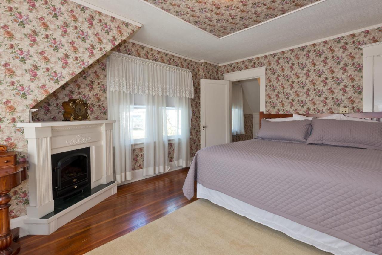 Five Seasuns Bed And Breakfast Port Angeles Exterior photo